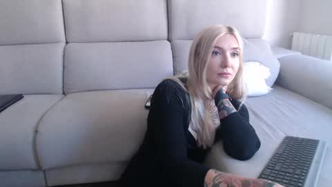 tattoobbgirl online show from 09/22/25, 11:01