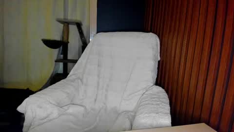 Antonia online show from 02/19/25, 09:03