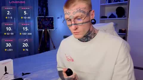 Alex but u can call me Theo online show from 02/13/26, 05:03