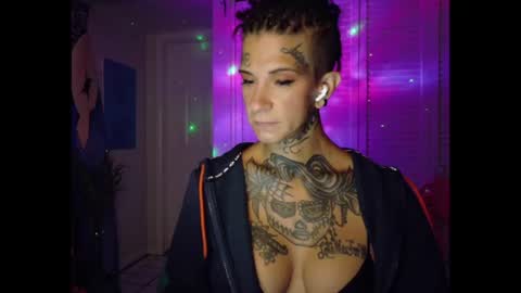 Snapshot of tattooed_natalia chatting on 06/22/26, 09:28 Natalia 3 online show from 06/22/26, 09:28