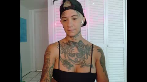 Snapshot of tattooed_natalia chatting on 07/01/26, 02:40 Natalia 3 online show from 07/01/26, 02:40