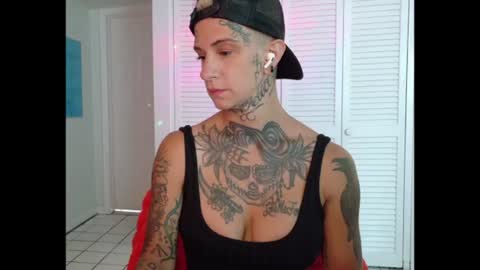 Snapshot of tattooed_natalia chatting on 07/07/26, 04:22 Natalia 3 online show from 07/07/26, 04:22