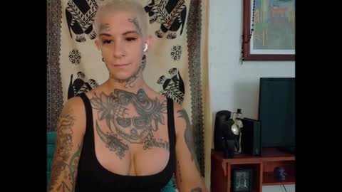 Snapshot of tattooed_natalia chatting on 07/19/26, 02:32 Natalia 3 online show from 07/19/26, 02:32