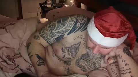 Tattooeddilf 01 online show from 12/18/24, 02:32