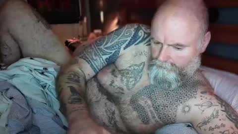 Tattooeddilf 01 online show from 09/12/25, 11:59