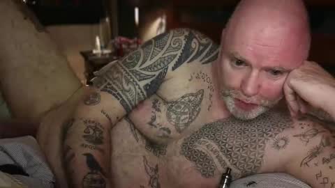Tattooeddilf 01 online show from 04/20/26, 10:22