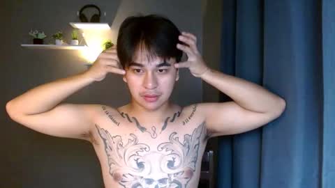 Snapshot of tattooguy1209 chatting on 11/24/25, 10:59 zareen online show from 11/24/25, 10:59