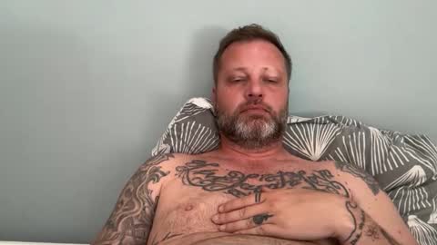 Snapshot of tattoomanforgirls chatting on 05/02/26, 11:37 tattoomanforgirls online show from 05/02/26, 11:37