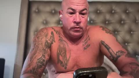 Snapshot of tattoosandabs chatting on 02/22/25, 10:51 tattoosandabs online show from 02/22/25, 10:51