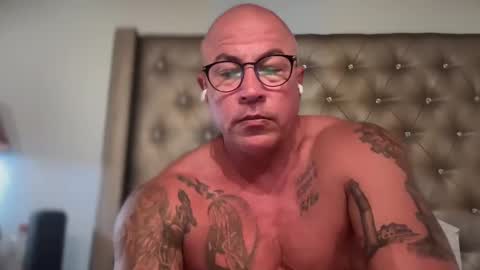 Snapshot of tattoosandabs chatting on 03/12/25, 03:57 tattoosandabs online show from 03/12/25, 03:57