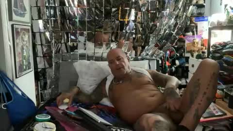 Snapshot of tatts687064 chatting on 04/23/26, 05:08 tatts687064 online show from 04/23/26, 05:08