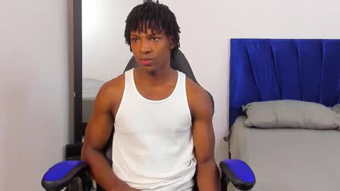 Snapshot of tau_montes chatting on 09/16/25, 12:28 tau_montes online show from 09/16/25, 12:28