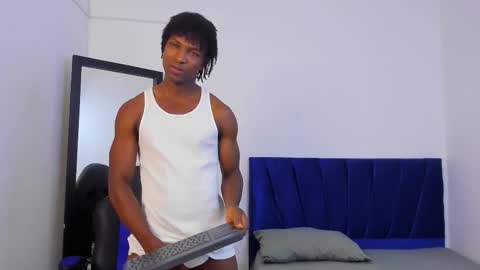 Snapshot of tau_montes chatting on 09/18/25, 01:57 tau_montes online show from 09/18/25, 01:57