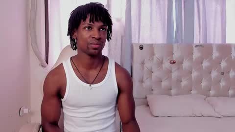 Snapshot of tau_montes chatting on 10/20/25, 01:22 tau_montes online show from 10/20/25, 01:22