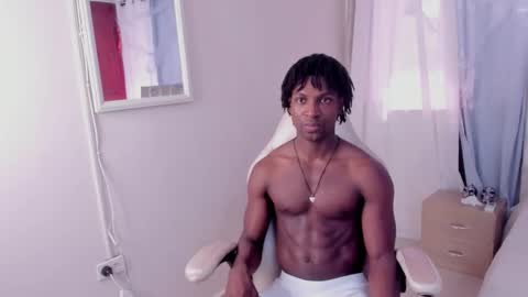 Snapshot of tau_montes chatting on 10/27/25, 02:43 tau_montes online show from 10/27/25, 02:43