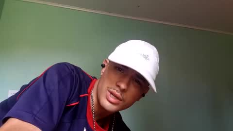 Snapshot of taulerfox chatting on 12/02/25, 04:46 Caito online show from 12/02/25, 04:46