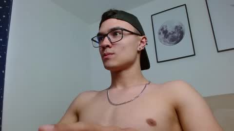 Snapshot of taurus4k chatting on 12/19/24, 09:17 taurus4k online show from 12/19/24, 09:17