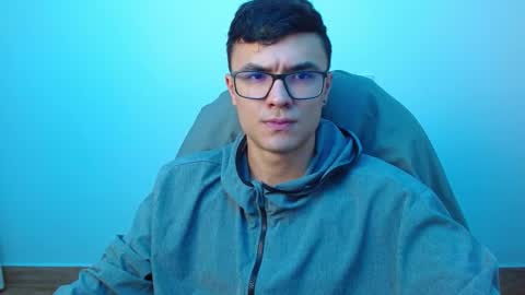 Snapshot of taurus4k chatting on 02/11/25, 01:52 taurus4k online show from 02/11/25, 01:52