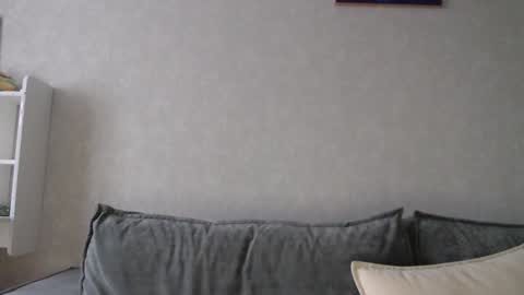 Snapshot of taxxxu chatting on 12/16/24, 07:04 Diana online show from 12/16/24, 07:04