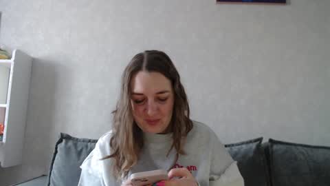 Snapshot of taxxxu chatting on 12/18/24, 07:47 Diana online show from 12/18/24, 07:47