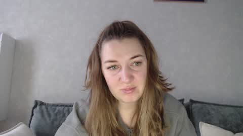 Snapshot of taxxxu chatting on 01/04/25, 11:33 Diana online show from 01/04/25, 11:33