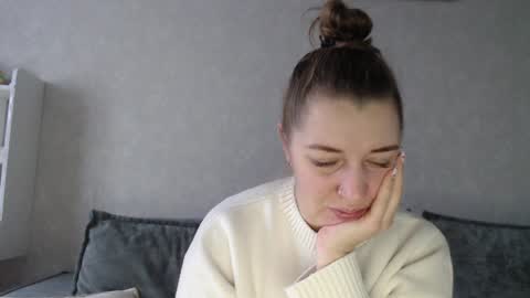 Snapshot of taxxxu chatting on 01/09/25, 07:10 Diana online show from 01/09/25, 07:10