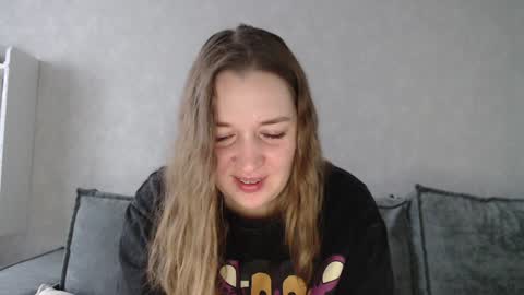 Snapshot of taxxxu chatting on 01/25/25, 09:15 Diana online show from 01/25/25, 09:15