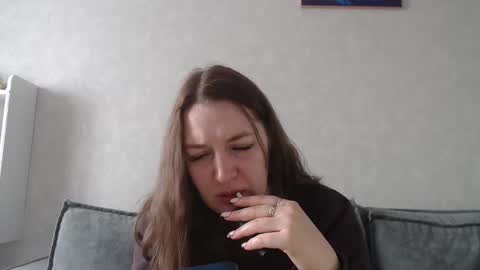 Snapshot of taxxxu chatting on 03/12/25, 07:13 Diana online show from 03/12/25, 07:13