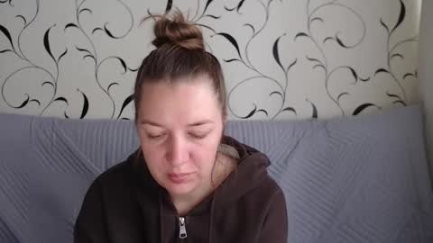 Snapshot of taxxxu chatting on 09/24/25, 07:01 Diana online show from 09/24/25, 07:01