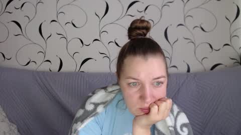 Snapshot of taxxxu chatting on 10/15/25, 06:46 Diana online show from 10/15/25, 06:46