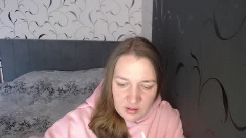 Snapshot of taxxxu chatting on 04/06/26, 09:21 Diana online show from 04/06/26, 09:21