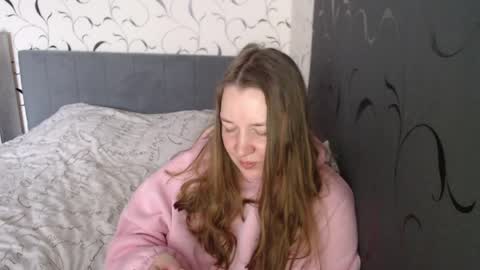 Snapshot of taxxxu chatting on 04/13/26, 06:19 Diana online show from 04/13/26, 06:19