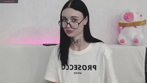 Taya online show from 09/15/25, 07:03