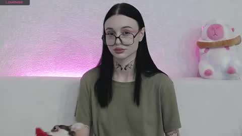 Taya online show from 09/26/25, 05:17