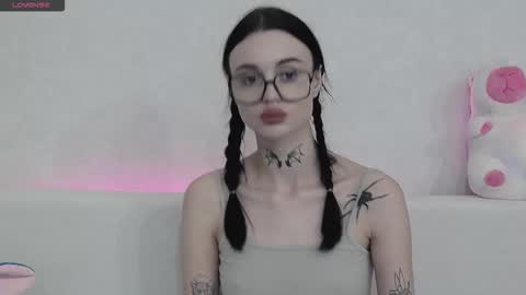 Taya online show from 10/30/25, 08:20