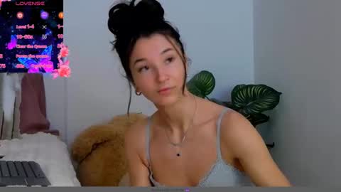 TayaKayan online show from 12/20/24, 02:52