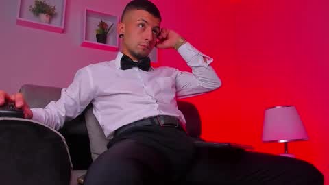 Snapshot of tayer_bennet chatting on 09/14/25, 03:38 tayer_bennet online show from 09/14/25, 03:38