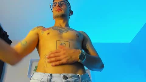 Snapshot of tayer_bennet chatting on 09/25/25, 04:16 tayer_bennet online show from 09/25/25, 04:16