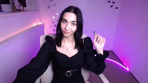 Snapshot of tayla_candy chatting on 10/28/25, 07:23 Tayla online show from 10/28/25, 07:23