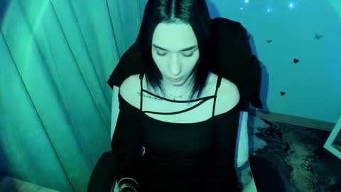 Snapshot of tayla_candy chatting on 12/15/25, 07:45 Tayla online show from 12/15/25, 07:45