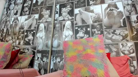 Snapshot of tayler_wells chatting on 03/11/25, 10:42 T A Y L E R online show from 03/11/25, 10:42