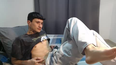 Snapshot of taylor_024 chatting on 06/05/26, 06:20 independent model online show from 06/05/26, 06:20