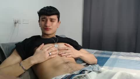 Snapshot of taylor_024 chatting on 06/21/26, 04:26 independent model online show from 06/21/26, 04:26