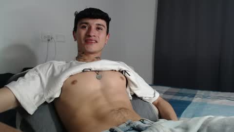 Snapshot of taylor_024 chatting on 07/01/26, 06:15 independent model online show from 07/01/26, 06:15