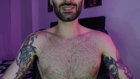 Taylor online show from 03/02/25, 01:04