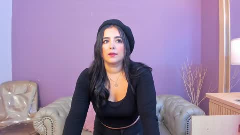 Snapshot of taylor_bennet chatting on 10/22/25, 12:05 Taylor Bennet online show from 10/22/25, 12:05