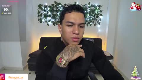 Snapshot of taylor_johnn chatting on 12/15/24, 12:38 Penagos zz    online show from 12/15/24, 12:38