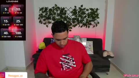 Snapshot of taylor_johnn chatting on 01/12/25, 01:58 Penagos zz    online show from 01/12/25, 01:58