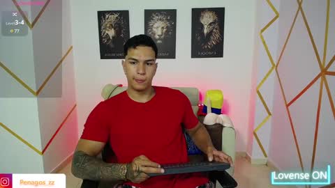 Snapshot of taylor_johnn chatting on 01/23/25, 08:13 Penagos zz    online show from 01/23/25, 08:13