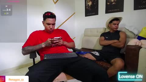 Snapshot of taylor_johnn chatting on 01/28/25, 04:19 Penagos zz    online show from 01/28/25, 04:19